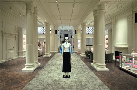 gucci bond street exhibition.